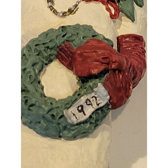 Vintage Hanford Crumpleton Elderly Woman Resin Figurine 1991 Wreath  Roses - Picture 9 of 10